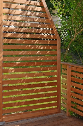 Holzzäune und Holzsichtschutz SIMON KIENITZ · Zimmerei · Holzbau · Planung